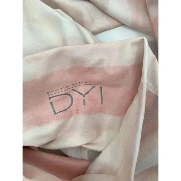 DYI Leggings Define Your Inspiration High Rise Yoga Capri Pant Small (G) - Picture 3 of 6